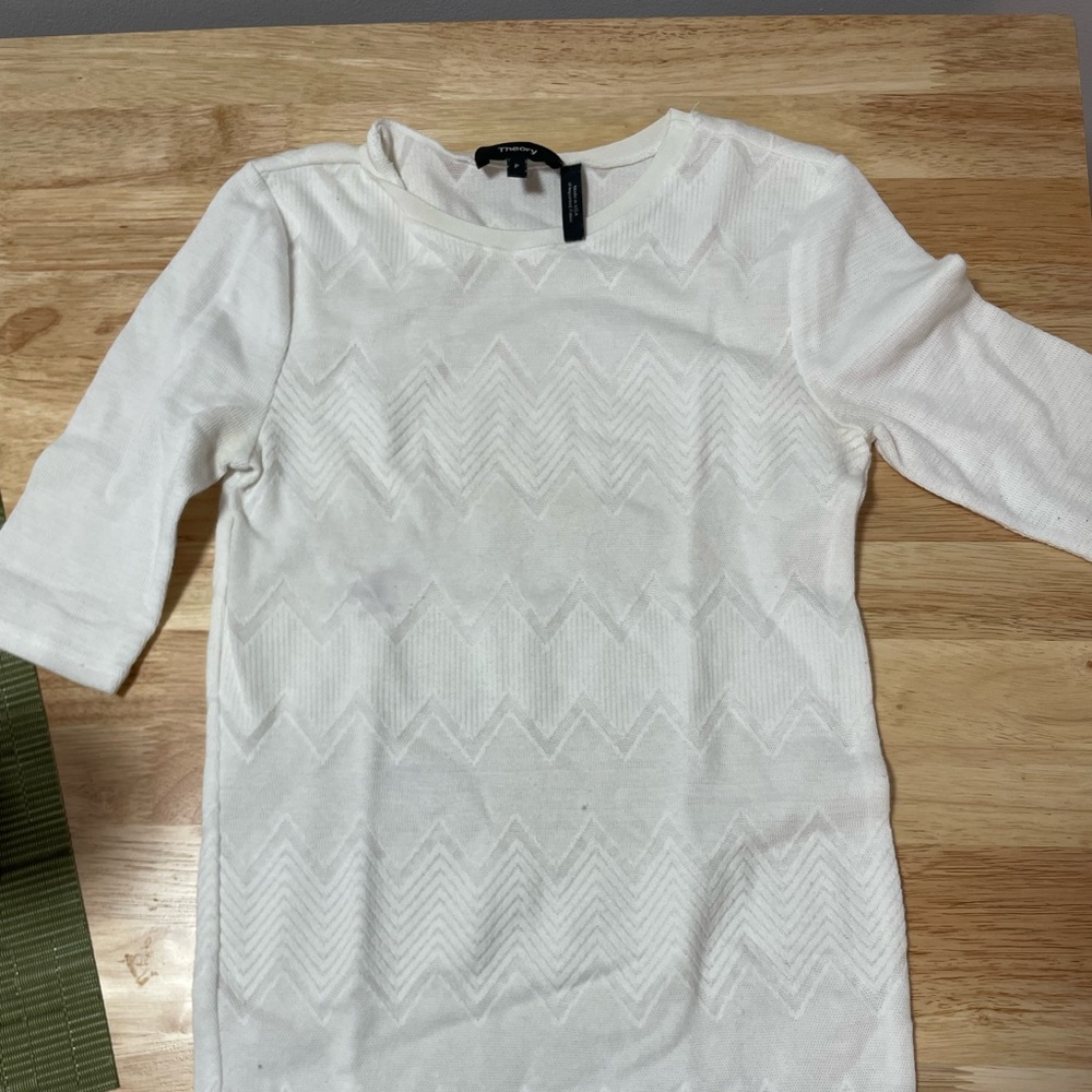 White theory t shirt